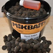 Mikbaits Pelety Classic halibut 10kg 20mm + 100ml lososový olej